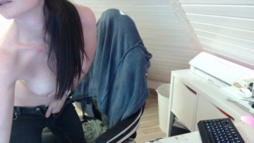 sabdeluxe  06-12-2021 titfuck Female